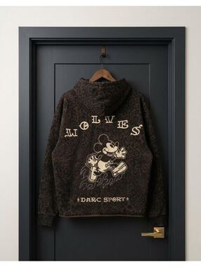 Darc Sport x 	 Mickey Mouse Pyramid (M)